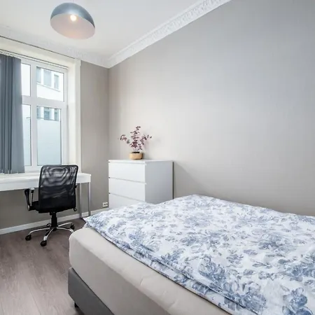 Apartment I Sentrum - 3 Soverom Alesund